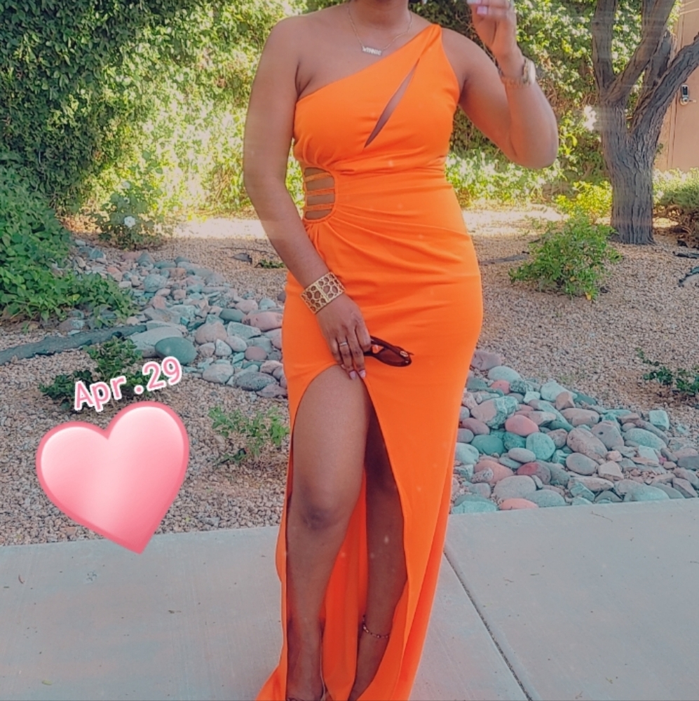 Orange sexy and flatering prom dress